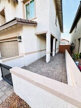 108 Balsam Leaf Ct in Henderson, NV - Building Photo - Building Photo