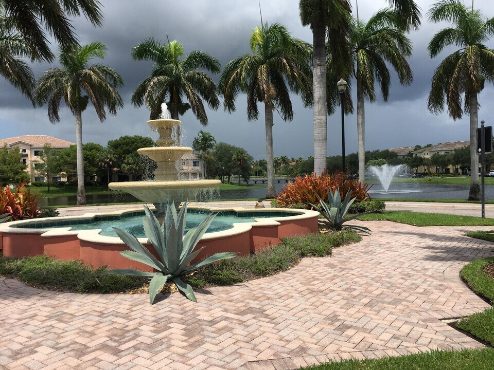 2814 Grande Pkwy in Palm Beach Gardens, FL - Building Photo