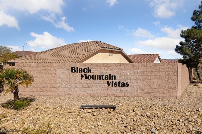 616 Backbone Mountain Dr in Henderson, NV - Building Photo - Building Photo