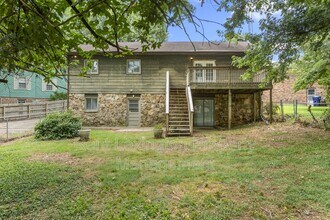 2025 Langhorne Dr in Lexington, KY - Building Photo - Building Photo