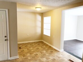 6341 Osborn Dr in Indianapolis, IN - Building Photo - Building Photo