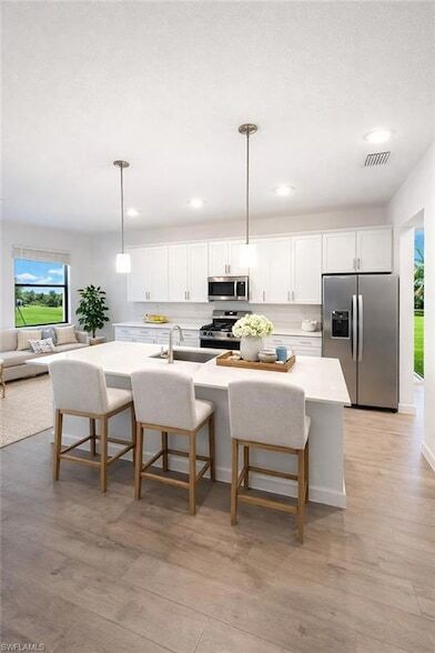 19046 Hanley Blvd in Estero, FL - Building Photo - Building Photo