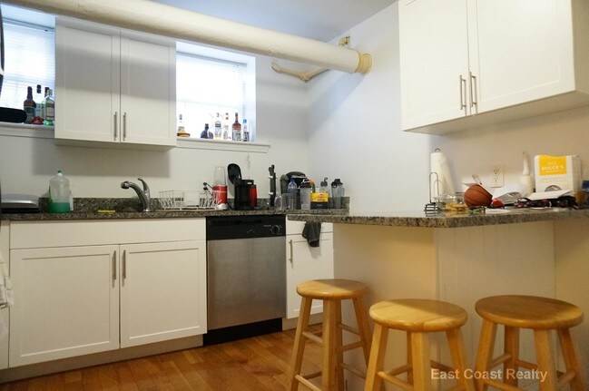 6 Camelot Ct-Unit -CCC in Boston, MA - Building Photo - Building Photo