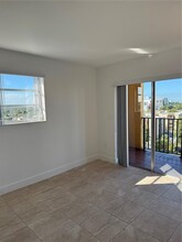 4717 NW 7th St, Unit 801-10 in Miami, FL - Building Photo - Building Photo