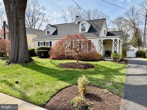203 Sunnybrook Rd in Flourtown, PA - Building Photo - Building Photo