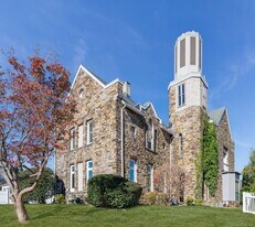 300 Soundview Ave in Fairfield, CT - Building Photo