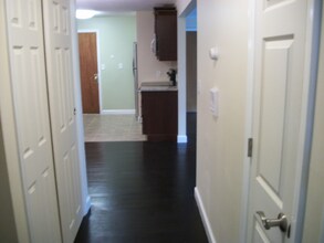 2 Brook Rd in Salem, NH - Building Photo - Building Photo