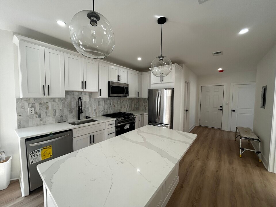 364 Lafayette Ave in Passaic, NJ - Building Photo