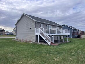 5445 Florence Dr NW in Rochester, MN - Building Photo - Building Photo