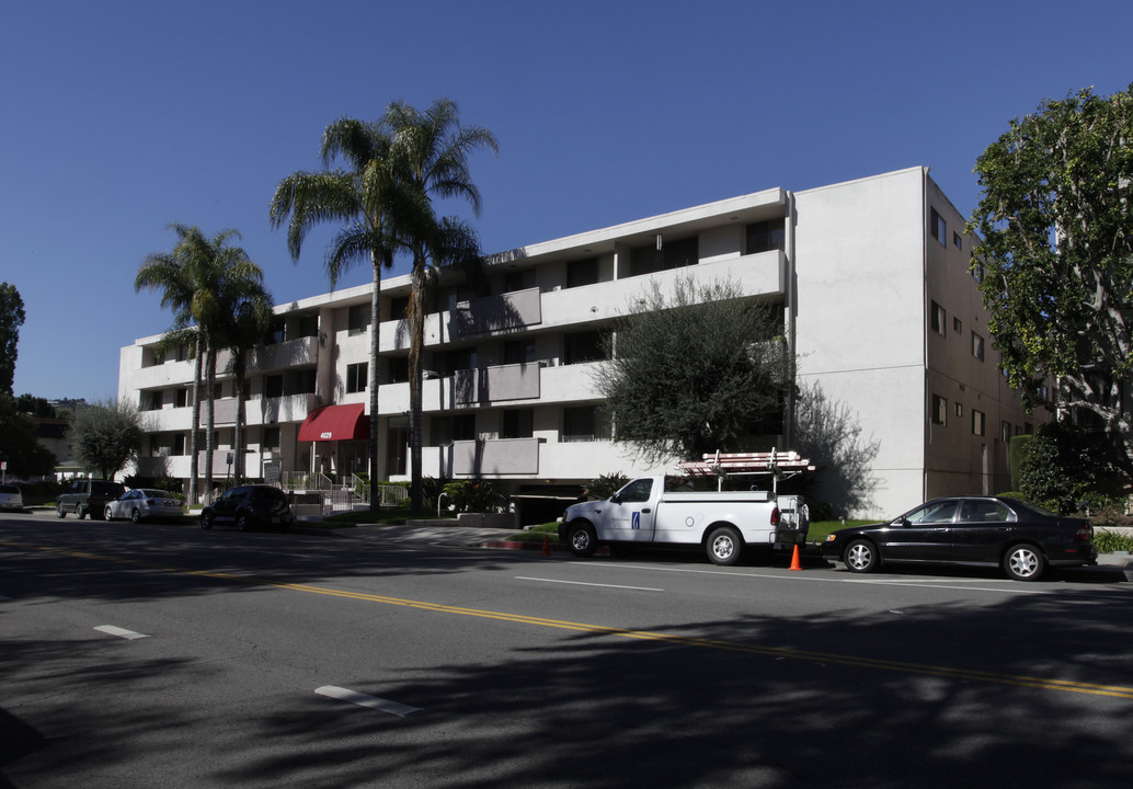 The Fulton in Sherman Oaks, CA - Foto de edificio