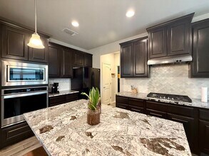 5308 Baythorne Dr in Austin, TX - Building Photo - Building Photo