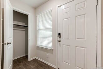 4219 Busbee Fields in Saint Hedwig, TX - Building Photo - Building Photo