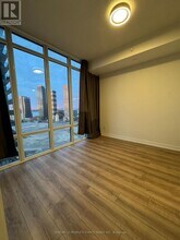 88 Park Lawn Rd in Toronto, ON - Building Photo - Building Photo