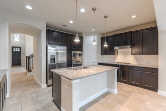8118 Little Scarlet St in Conroe, TX - Building Photo - Building Photo