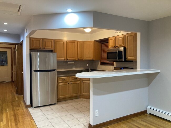 6063 60th Ln, Unit 3