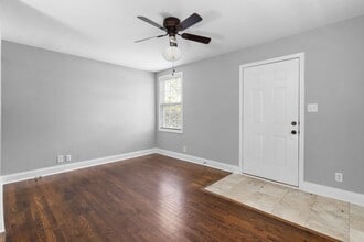 26 Maple St in Clarksville, TN - Building Photo - Building Photo