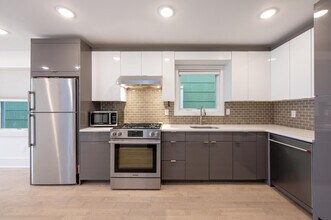 309 Palisade Ave in Union City, NJ - Building Photo - Building Photo