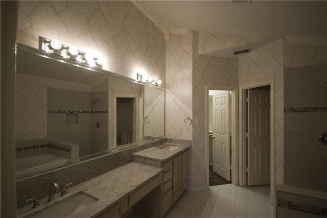 property at 7702 Brookview Ct