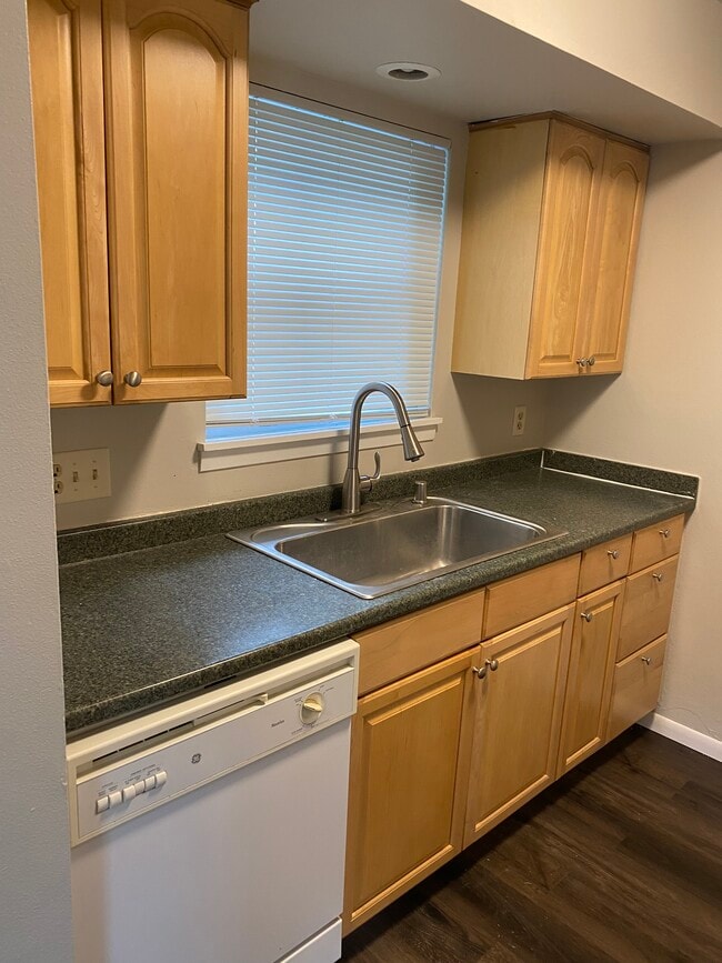 5671 Williamsburg Way, Unit Williamsburg Way