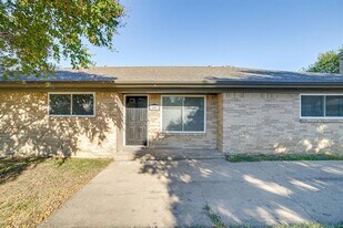101 Chestnut St in Aledo, TX - Building Photo