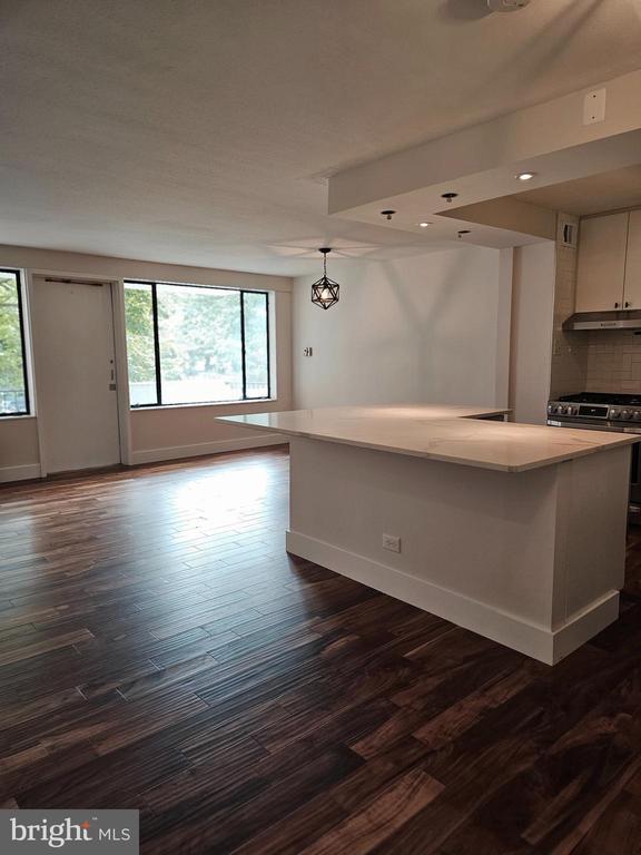property at 4501 Arlington Blvd