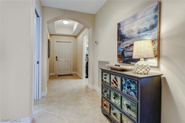 451 Bayfront Pl in Naples, FL - Building Photo - Building Photo