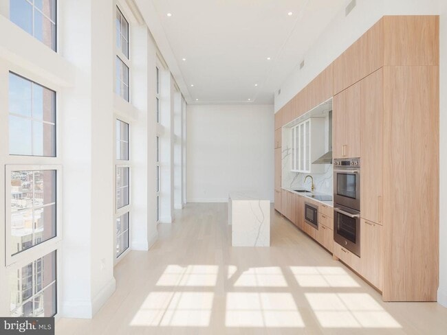 property at 1099 Germantown Ave