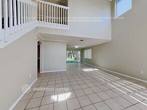 9069 SW 157th Ct in Miami, FL - Foto de edificio - Building Photo