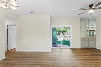 6600 Valleyside Rd in Austin, TX - Building Photo - Building Photo