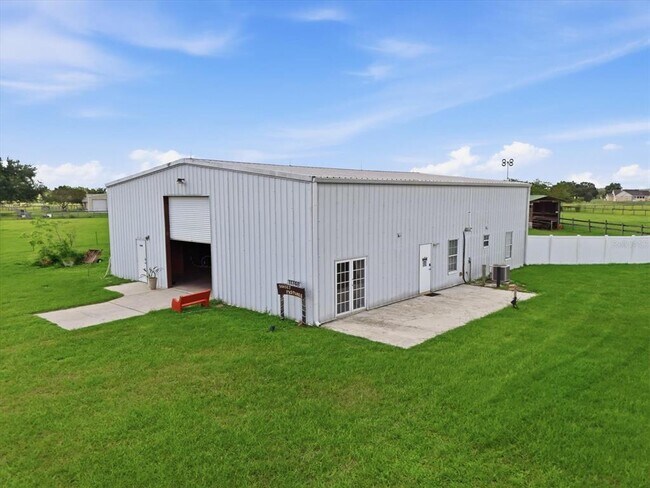 property at 11752 NE Jacksonville Rd