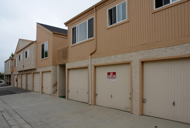 7932 Aldrich Ave in Huntington Beach, CA - Building Photo - Building Photo