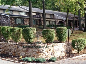 Mountaindale Apartments in Harrisburg, PA - Foto de edificio - Building Photo