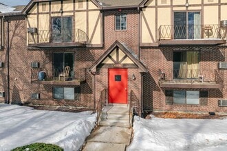 Royal Crest in North Andover, MA - Foto de edificio - Building Photo