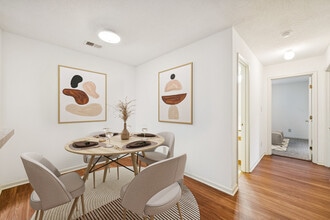 Pilot House Apartments - Tax Credit in Newport News, VA - Building Photo - Building Photo