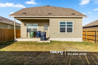 201 Bronco Billy Dr in Jarrell, TX - Building Photo - Building Photo