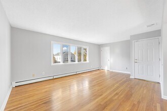 80 Wallace St in Belleville, NJ - Building Photo - Building Photo