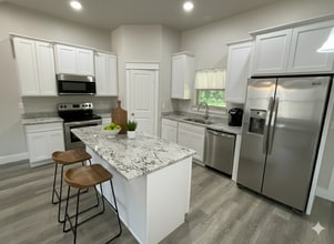 111 Watch Hl Dr in Durant, OK - Building Photo - Building Photo