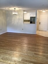 12 Ledgewood Hills Dr, Unit Unit 204 in Nashua, NH - Building Photo - Building Photo