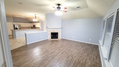 2820 Golden Meadow Ave in Mesquite, TX - Building Photo - Building Photo