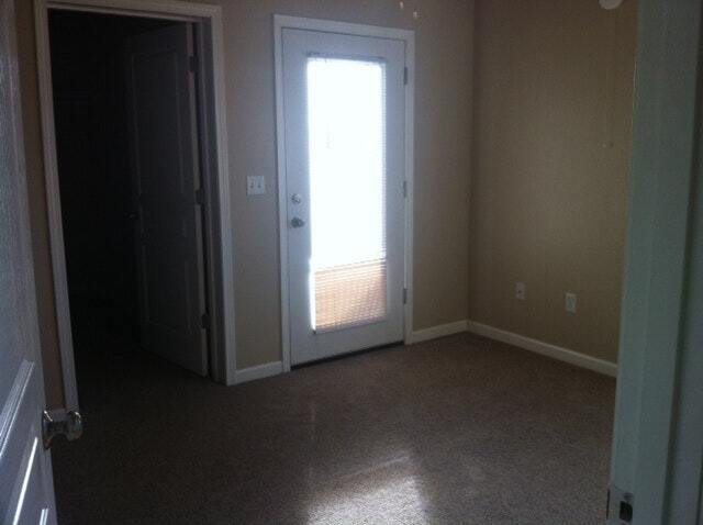 17015 Coronado St in Anchorage, AK - Building Photo - Building Photo