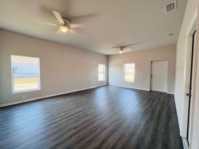 1487 Las Villas Blvd in Sebring, FL - Building Photo - Building Photo