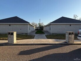 10 Summer Breeze Rd in Mission, TX - Building Photo