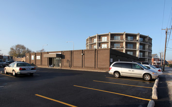 Evergreen Park Apartments in Evergreen Park, IL - Building Photo - Building Photo