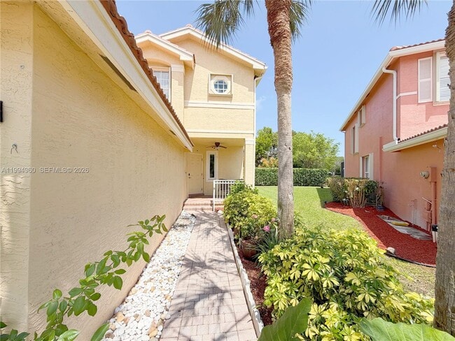 5005 Northern Lights Dr in Greenacres, FL - Building Photo - Building Photo