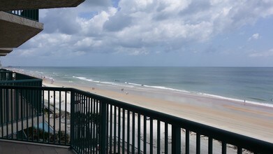 2055 S Atlantic Ave, Unit 506 in Daytona Beach, FL - Building Photo - Building Photo