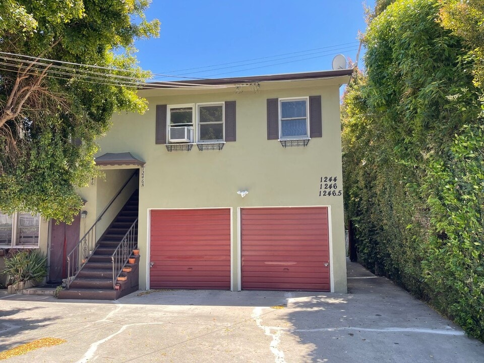 1240-1246.5 Tamarind Ave, Unit 1246.5 Tamarind Avenue in West Hollywood, CA - Foto de edificio