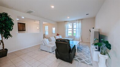 353 Katie Elder Dr in Jarrell, TX - Building Photo - Building Photo