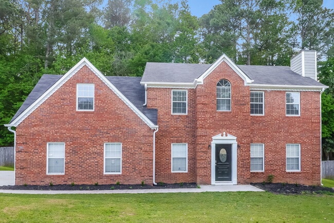 property at 220 Chesterfield Ct