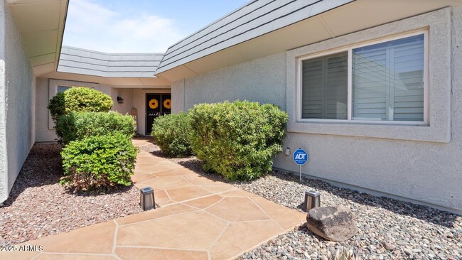 10738 W Wheatridge Dr in Sun City, AZ - Building Photo - Building Photo