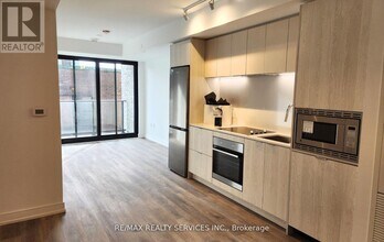 1 Jarvis St in Hamilton, ON - Building Photo - Building Photo